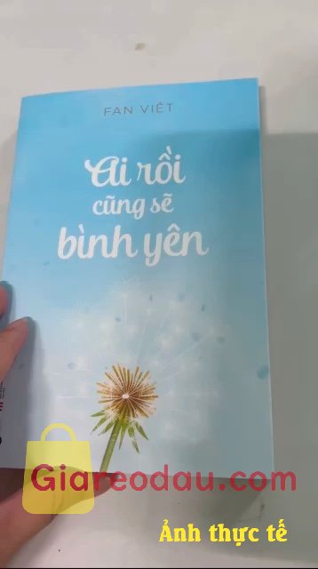Giảm giá Sách Ai Rồi Cũng Sẽ Bình Yên Sbooks. Giao hàng nhanh. Shop đóng gói kĩ càng. Nội dung sách như lời động. 