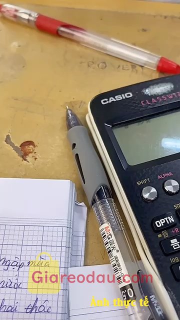 Giảm giá [Mã giảm 30%] Sách Bí quyết chinh phục điểm cao kì thi THPT Quốc gia môn Địa lý. Sách trình bày theo kiểu tóm tắt lại lý thuyết sgk, có sơ đồ tư. 