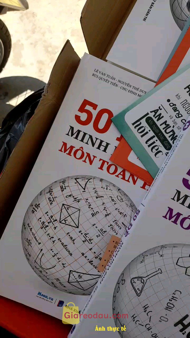 Giảm giá Bộ đề trắc nghiệm 2024 khối A: 3 Sách luyện đề minh hoạ ôn thi thpt môn toán lý hoá moonbook. Sách in rõ, đẹp. Gáy chắc chắn.. Sách rất đẹp va sạch sẽ ko gãy. 