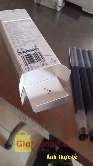 Giảm giá [Mã giảm 38%] Bút bi nước Xiaomi ngòi 0.5mm màu đen - bền màu - mực nét | XIAOMI ECOSYSTEM STORE. Đóng gói hàng cẩn thận,shipper thân thiện. Chất lượng bút tốt,. 