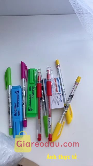 Giảm giá [Mã giảm 20%] Bút Gel Thiên Long GEL-08 ngòi 0.5mm mực xanh/đỏ/đen/tím có nắp đậy - đệm cầm tay phù hợp cho học sinh. Đóng gói cẩn thận, giao hàng nhanh chuản bị hàng cucng rất nhanh.. 