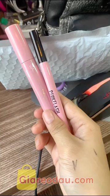 Giảm giá [Mã giảm 70%] Bút kẻ mắt Pinkflash màu đen màu nâu chất lì chống nước lâu trôi dạng lỏng nhanh khô 30g. Đầu bút dễ kẻ. Rửa nước không trôi. Nói chung giá tiền rẻ nhưng. 