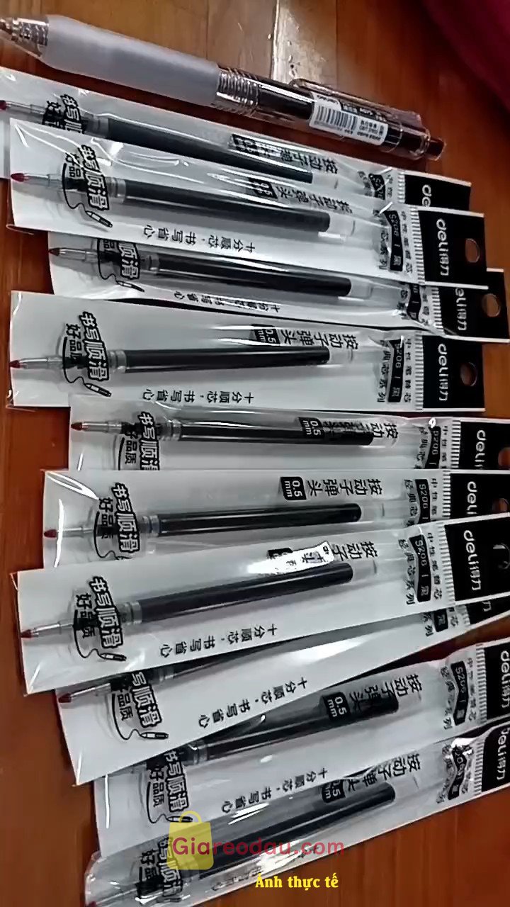 Giảm giá [Mã giảm 44%] Combo Hộp 5 Bút Gel Deli A575 Mực Gel 0.5mm Kèm 10 Ruột Bút S206 Thay Thế Ngòi Mực Đen - Xanh - Đỏ. Bút của deli thì chất lượng tốt khỏi bàn. Và tất nhiên là mua. 