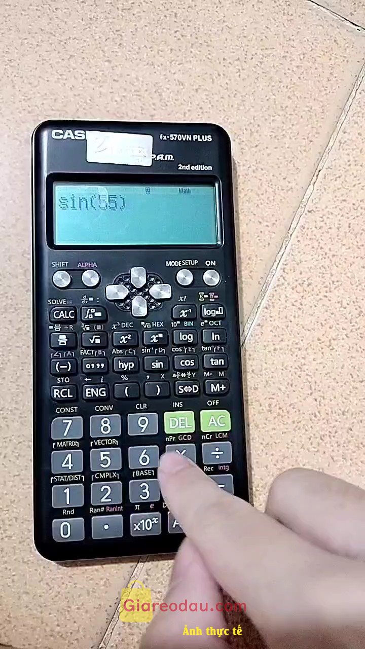 Giảm giá Máy tính casio 570VN plus tính toán mọi phương trình cho học sunh sinh viên mầu đen. Giá thành rẻ, phím bấm ổn, giao diện thế hệ mới, phù hợp với. 