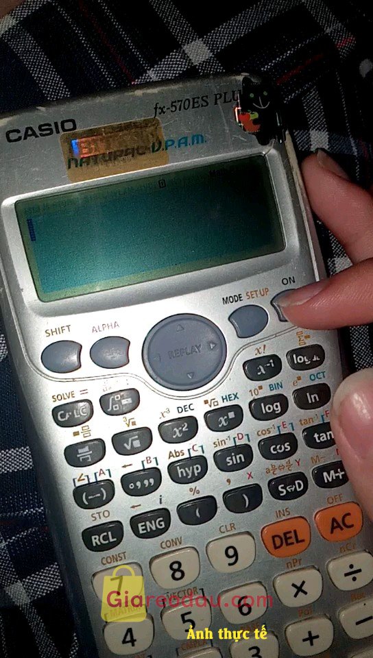 Giảm giá  Máy tính Casio FX-570es plus chính hãng (2nd hand). xài tính toán rất ổn có dán hình meo meo mập địch nhìn zui zui=)). 