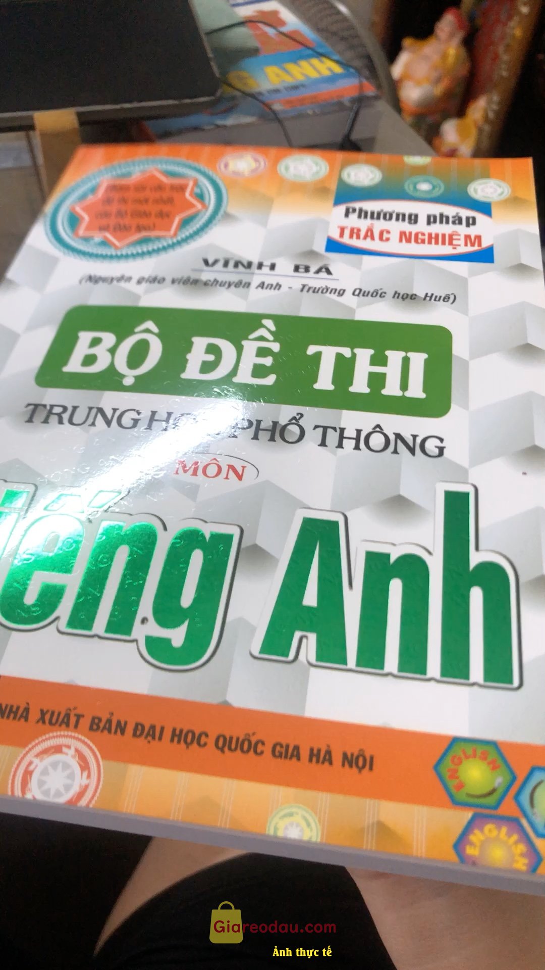 Giảm giá [Mã giảm 20%] Sách Bộ Đề Thi Thpt Quốc Gia Môn Tiếng Anh (Phương Pháp Trắc Nghiệm) Vĩnh Bá HA. Sách nhẹ, có hơn 30 đề để luyện tập. Mình rất thích sách của. 