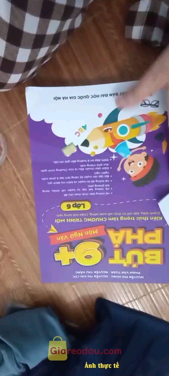 Giảm giá [Mã giảm 16%] Sách Bứt phá 9+ lớp 6 môn Ngữ Văn (theo chương trình Giáo dục Phổ thông mới).Bí kíp giúp con đạt toàn điểm 9,10 trên lớp. Sách trình bày đẹp, màu sắc tươi sáng dùng chung cho cả 3 bộ sách. 