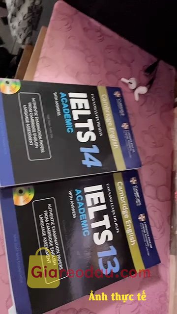 Giảm giá [Mã giảm 25%] Sách Cẩm Nang Luyện Thi IELTS 10 , 11 ,12, 13 ,14 ,15 ,16 + Tặng kèm bookmark (lẻ tùy chọn ). in 1 số trang mờ , cắt giấy 1 số tờ bị dính . giao hàng nhanh chóng. 