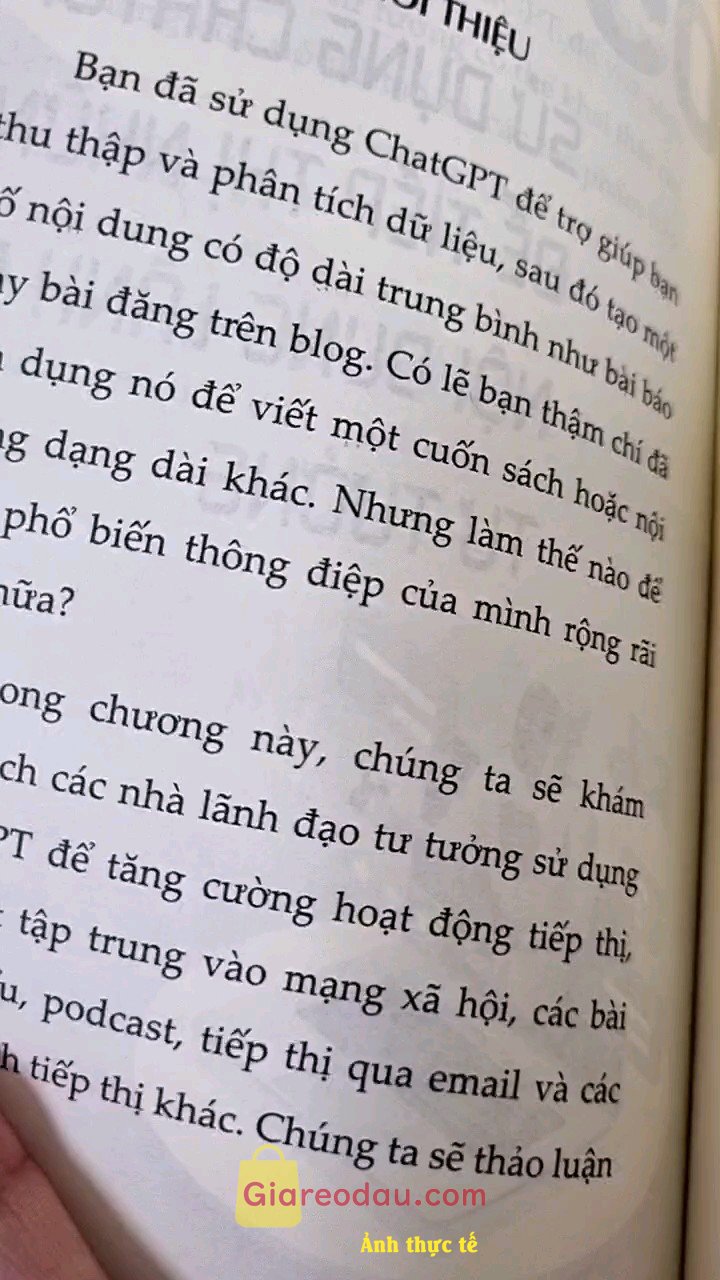 Giảm giá [Mã giảm 27%] Sách Chat GPT Ứng Dụng Trí Tuệ Nhân Tạo Trong Công Việc. Sách hay, bổ ích, in rõ nét. giao hàng nhanh giá rẻ. . 