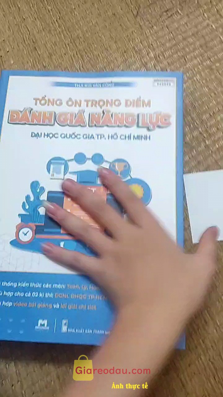 Giảm giá [Mã giảm 40%] Sách Combo Tổng ôn trọng điểm + Bộ đề ôn thi đánh giá năng lực. Sách đẹp, mới, đóng gói cẩn thận, giao hàng nhanh, dịch vụ tốt.. 