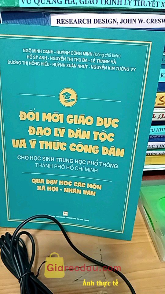 Giảm giá [Mã giảm 17%] Sách Đổi Mới Giáo Dục Đạo Lý Dân Tộc Và Ý Thức Công Dân Cho Học Sinh THPT TPHCM Qua Dạy Học Các Môn Xã Hội Nhân Văn. San pham phu hop cho nguoi nghien cuu va doc tham khao chuyen mon. Gia hang nhanh. 