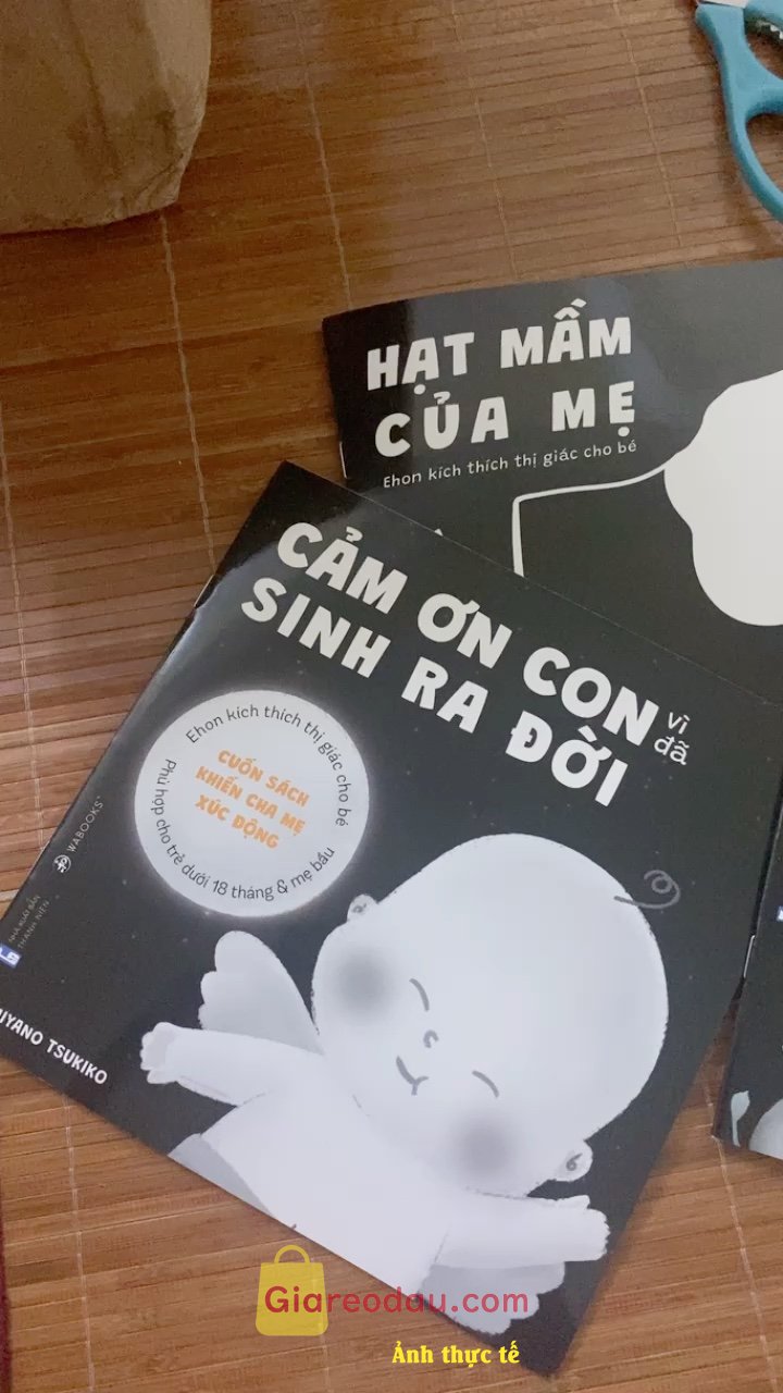 Giảm giá [Mã giảm 27%] Sách Ehon kích thích thị giác Cảm Ơn Con Dành cho trẻ 0-18 tháng tuổi (3q). Sách đẹp, cứng cáp, đóng gói cẩn thận, chưa đẻ nên chưa có cơ. 