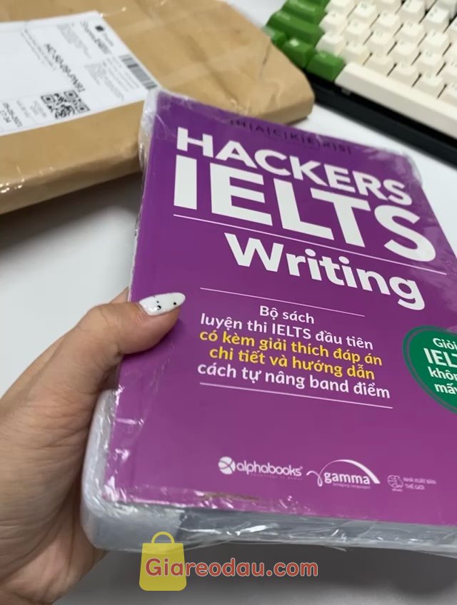 Giảm giá [Mã giảm 25%] Sách > HACKERS IELTS: Writing (Tái bản mới nhất - Dòng sách ngoại ngữ GAMMA). Giao hàng nhanh và đóng gói rất cẩn thận, ko làm hư mép sách. . Sách. 