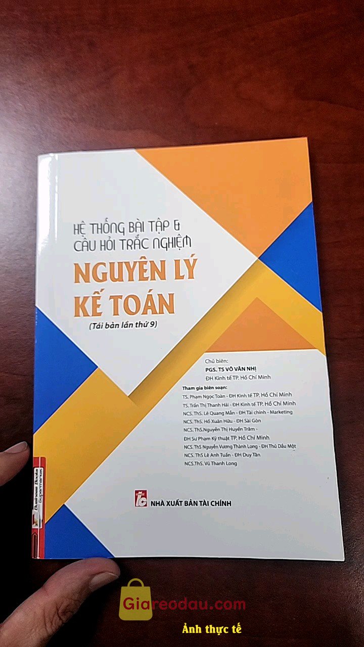 Giảm giá [Mã giảm 5%] Sách Hệ Thống Bài Tập & Câu Hỏi Trắc Nghiệm Nguyên Lý Kế Toán. Mình mua được giá khuyến mại sâu nên rất thích, sách có hình thức. 