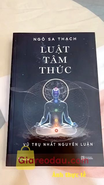 Giảm giá [Mã giảm 20%] Sách Luật Tâm Thức Vũ Trụ Nhất Nguyên Luận. Tốt 100/100 hay nha mà nhà skybook đỉnh ghê á bảo quản sách đúng. 