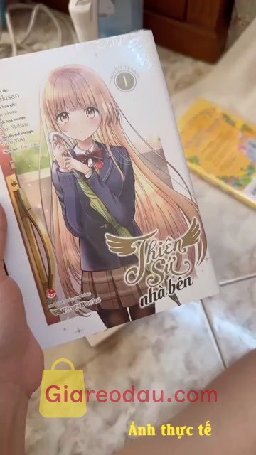 Giảm giá [Mã giảm 7%] Sách [Manga] Thiên Sứ Nhà Bên - Tập 1 - Tặng Kèm Bookmark Bế Hình + Postcard In Nhũ 2 Mặt. Đóng gói kỹ giao hàng nhanh giám giảm ổn áp, chuẩn bị hàng đầy. 