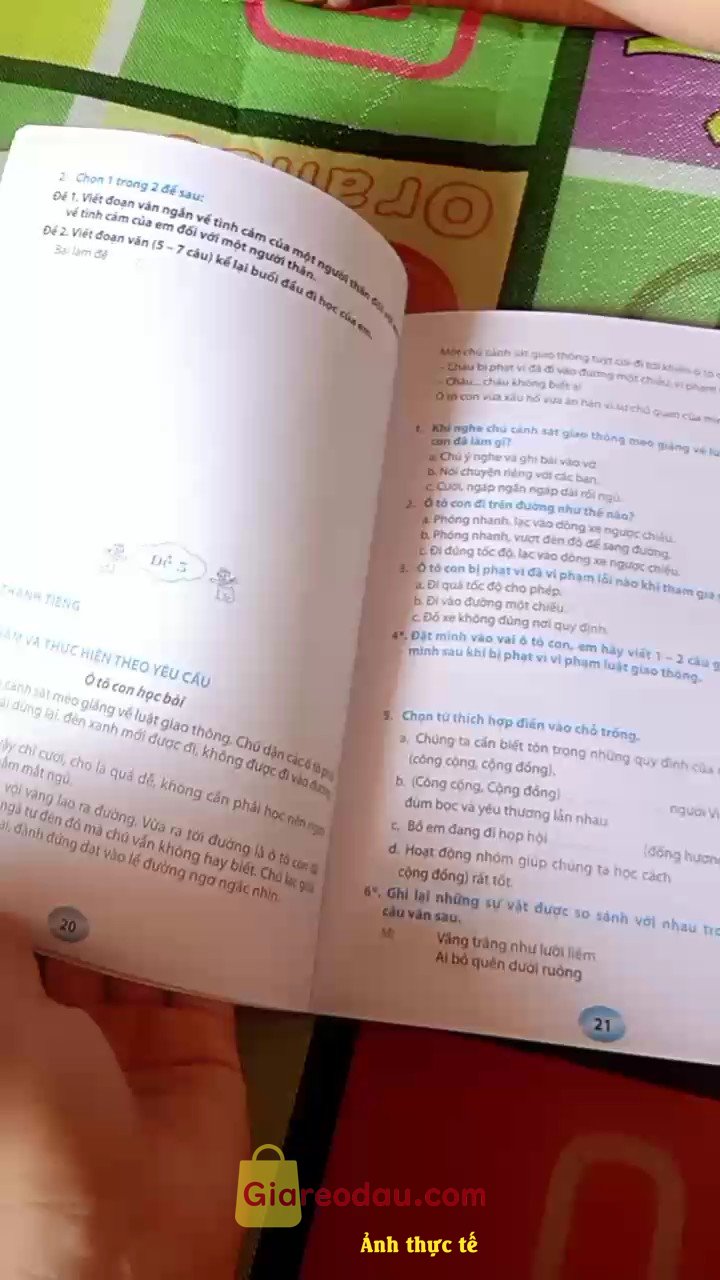 Giảm giá [Mã giảm 10%] Sách Ôn tập kiểm trad đánh giá năng lực lớp 3 môn Toán, Tiếng Việt. Thấy sách in màu khác nhau, quyển tv kì 1 in nội dung màu in rõ đẹp. 
