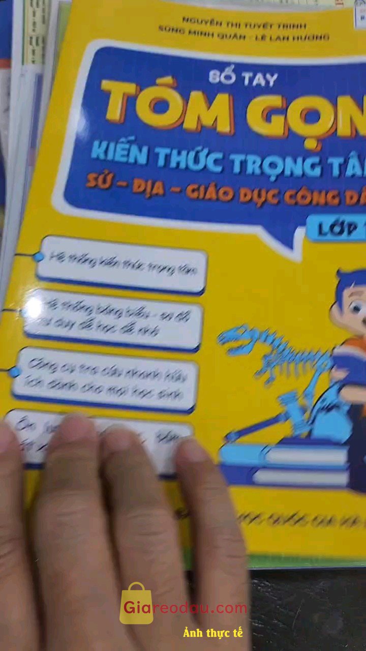 Giảm giá [Mã giảm 5%] Sách Ôn Tập Nhanh Kì Thi THPT Quốc Gia Môn Địa Lí. chất lượt tốt, giá phải chăng, giao hàng nhanh, soạn hàng có trách. 