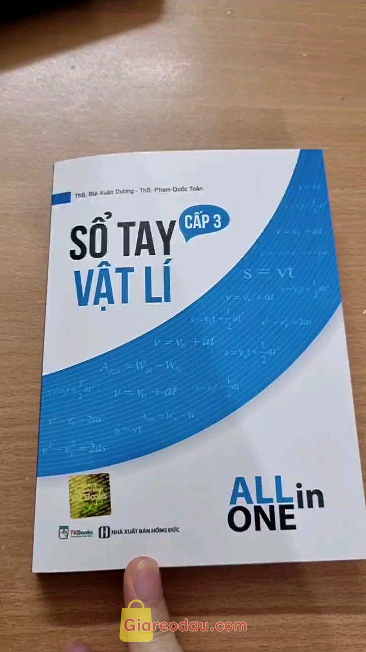 Giảm giá [Mã giảm 40%] Sách Sổ tay vật lí cấp 3 - All in one. Dạ giao hàng nhanh lắm rất hài lòng. Tuy nhiên bạn nào mất kiến. 