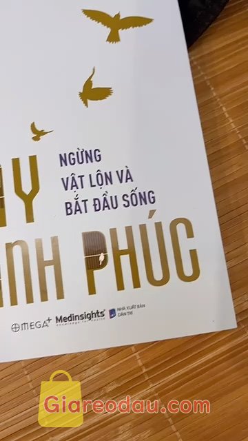 Giảm giá [Mã giảm 20%] Sách Tâm Lý: Bẫy Hạnh Phúc - Ngừng Vật Lộn Và Bắt Đầu Sống (Omega Plus). NGỪNG. VÂT LỘN VÀ. BẮT ĐẦU SỐNGTương tự, nếu tôi nhẩm trong. 