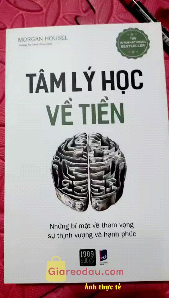 Giảm giá [Mã giảm 27%] Sách Tâm lý học về tiền (bìa mềm) 1980books. cả nhà nên mua cuốn này đọc rất hay luôn ấy. Sách rất mới, mua. 