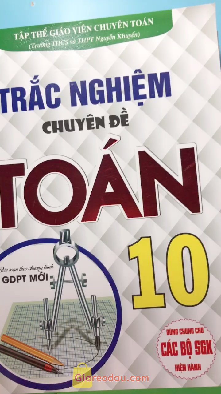 Giảm giá [Mã giảm 35%] Sách tham khảo Vật Lí 10 - Biên soạn theo chương trình GDPT mới. Sách đẹp rất rẻ không bị lỗi nội dung hay phù hợp cho thầy cô. 