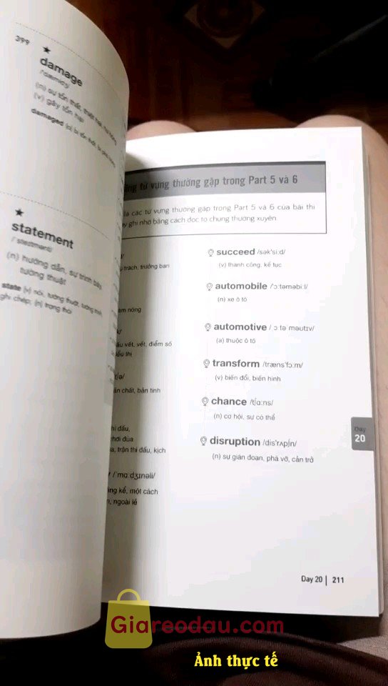 Giảm giá [Mã giảm 25%] Sách Toeic vocab basic 1000 từ vựng cơ bản kèm bài tập dành cho người mới bắt đầu 149k. Phù hợp với những người mới bắt đầu toeic, sách chủ yếu từ. 