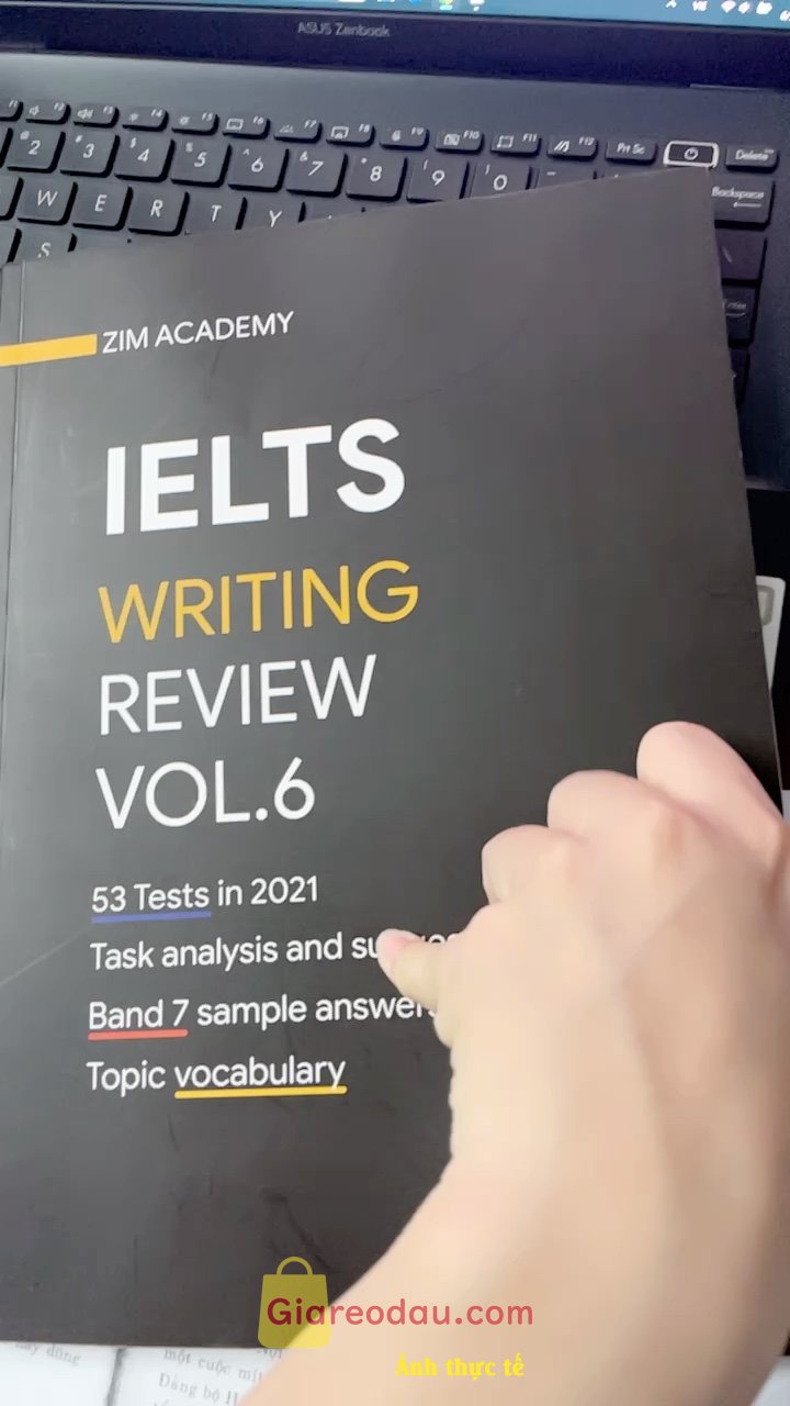 Giảm giá [Mã giảm 8%] Sách tổng hợp và giải đề thi IELTS Writing 2021 IELTS Writing Review 2021. Sách in đẹp mắt, trình bày rõ ràng. Tổng hợp đầy đủ và chi tiết. 