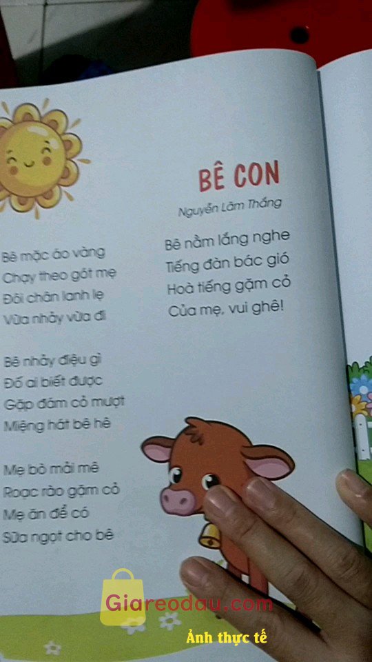 Giảm giá [Mã giảm 50%] Sách Tuyển Tập Thơ Hay Cho Trẻ Mầm Non Theo chuẩn giáo dục mầm non Minh họa bằng tranh theo chủ đề. . 