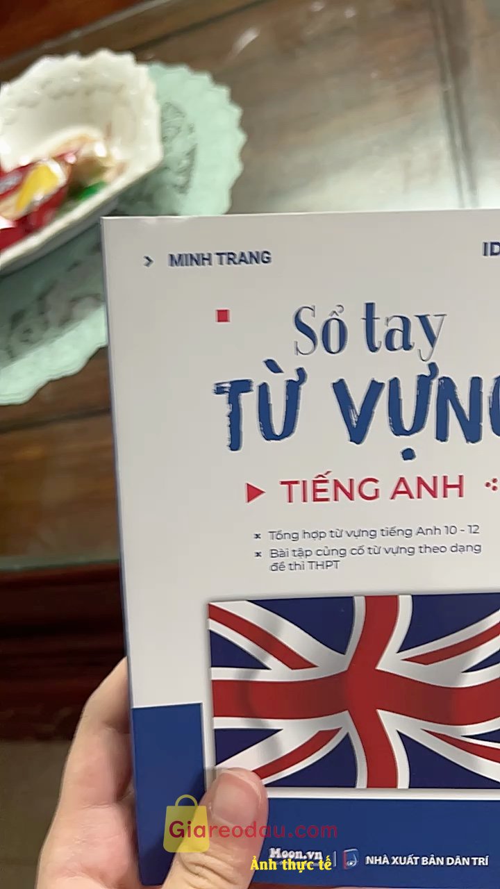 Giảm giá [Mã giảm 34%] Sách Sổ tay từ vựng tiếng anh theo chủ đề ôn thi thpt. nên mua nha mọi người, rẻ lắm ạ, sách còn nhỏ gọn nên mang đi. 