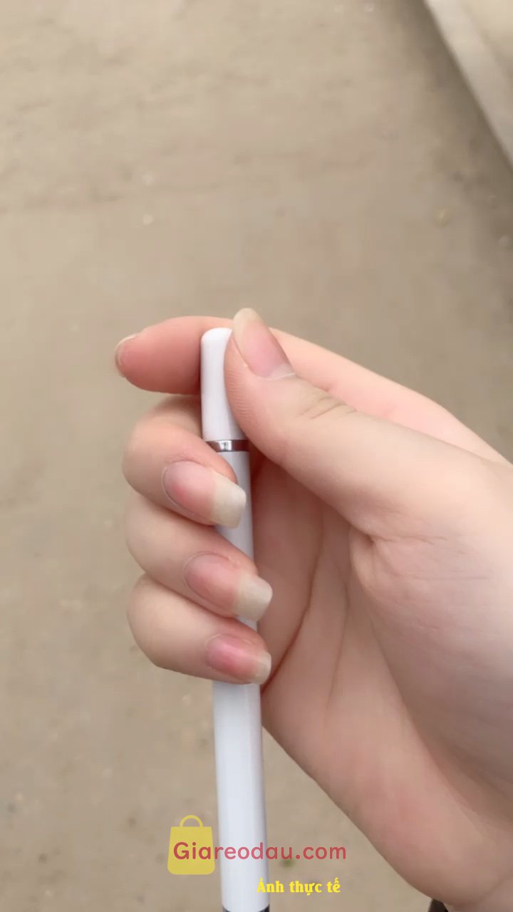 Giảm giá [Mã giảm 40%] TBTIC Bút Cảm Ứng Stylus 2 Trong 1 Cho Android iPad iPhone Tablet Samsung Phone Stylus. Bút nhìn trg hình thì to nhưng mà mua về thù nó như nhỏ lại nói chung. 