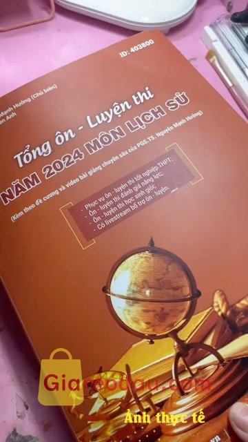 Giảm giá [Mã giảm 24%] Tổng ôn lịch sử 12 - sách ôn thi thpt quốc gia 2024 - luyện thi đánh giá năng lực moonbook. Sách đeph dày dặn lắm ạ cằm nặng tay . Mình muốn pass quyển ôn. 